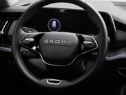 Škoda Kodiaq 1.5TSI/204pk DSG PHEV Business Edition · Apple/Android Car Play · Camera + Parkeersensoren · Stoelverwarming · Garantie t/m 17-01-2027 · EXTRA INRUILKORTING ·