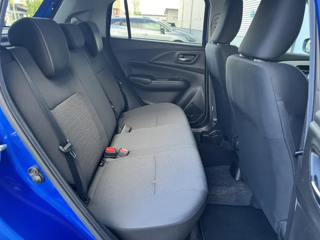 Suzuki Swift 1.2 Select Smart Hybrid | Lage Kilometerstand | All Season Banden | Apple Carplay & Android Auto | 16" LM Velgen | Airco | Cruise Control