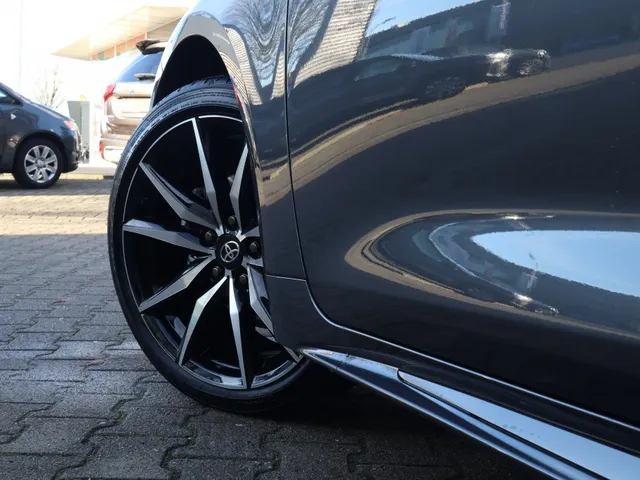Toyota Corolla Touring Sports Hybrid 140 GR Sport