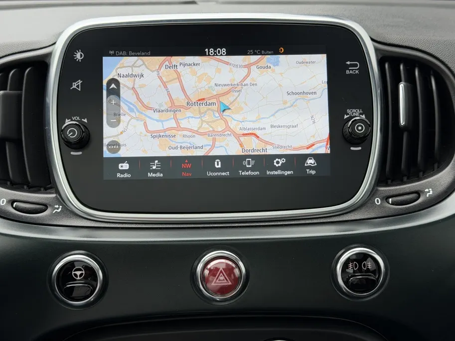 Fiat 500 1.0 Hybrid 70 PK Rockstar Clima Cruise Navi 16' Pano Matt Groen VERKOCHT