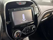 Renault Captur 120PK TCe Intens | Trekhaak | 1200KG Trekgewicht | Stoelverwarming |  Parkeersensor | Lichtmetalen Velgen | Licht & Regen Sensor | Cruise Control | Climate Control | Navigatie |