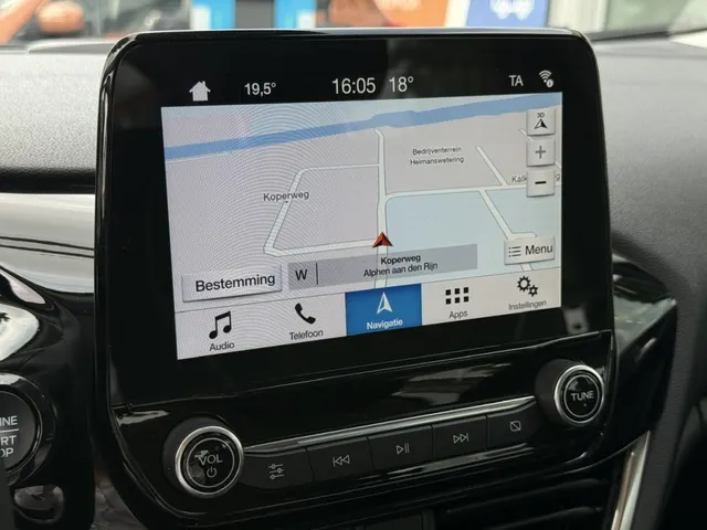 Ford Fiesta 1.0 EcoBoost 100pk 5dr Titanium | Camera | Navi | B&O | Verwarmbare voorruit | Apple Carplay & Android Auto | Cruise Control