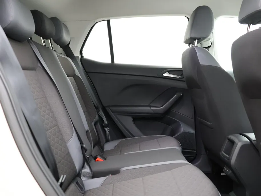 Volkswagen T-Cross 1.5 TSI 150pk DSG Style · Apple/Android Car Play · Stoelverwarming · LED verlichting