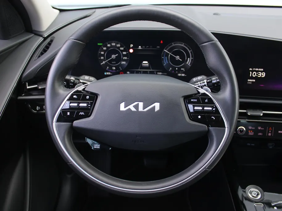 Kia Niro EV DynamicLine 64.8 kWh | Trekhaak | Camera | Clima | Cruise adapt. | Navi | 17' LM | Keyless | Apple Carplay/Android Auto |