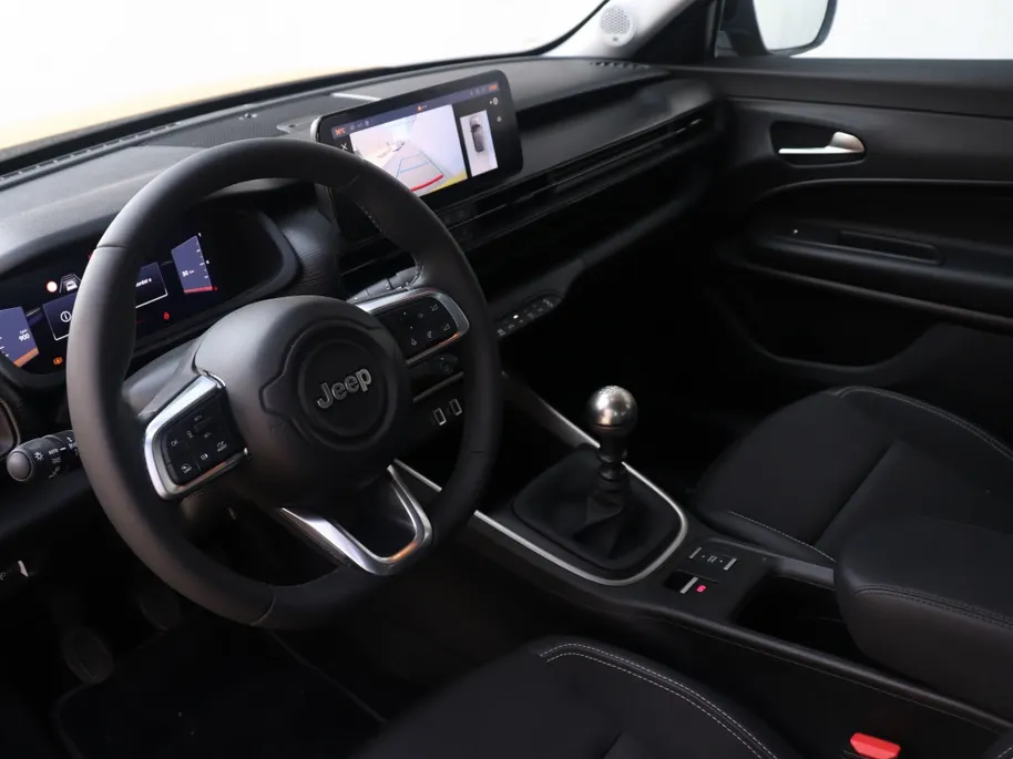 Jeep Avenger 1.2 Turbo 100 PK Altitude | Navi | Carplay | JBL | 17'