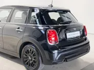 MINI Cooper 5-deurs Cooper Camden Edition
