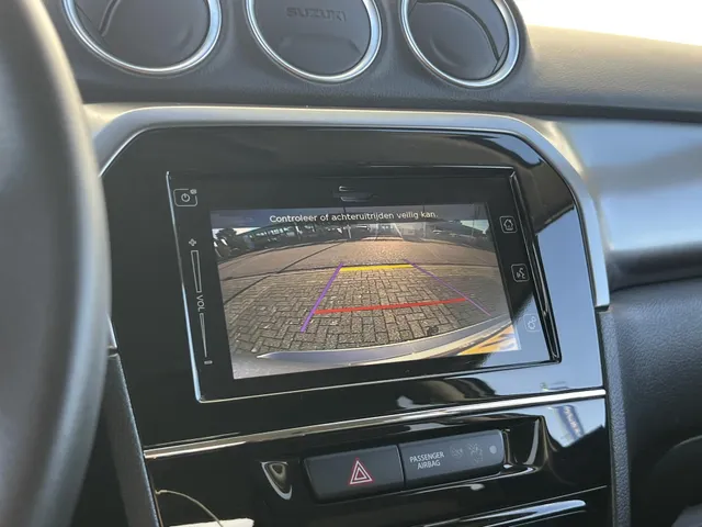 Suzuki Vitara 1.5 Hybrid Select Automaat | Trekhaak | All Season Banden | Lage Kilometerstand | Apple Carplay & Android Auto