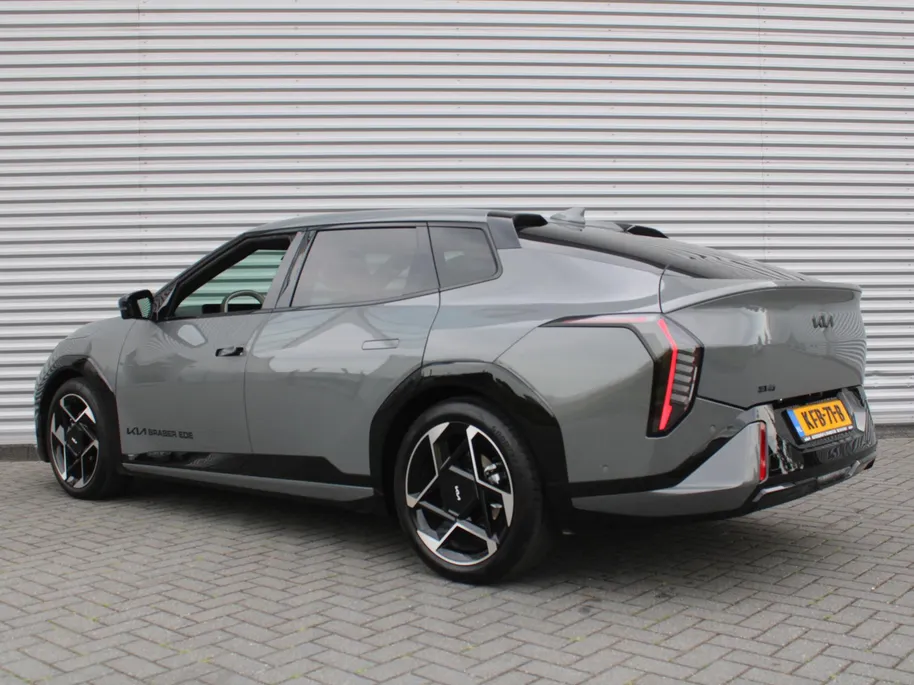 Kia EV4 Fastback GT-PlusLine 81.4 kWh | Nieuw | Direct leverbaar | Actieradius tot 612 km (WLTP) | Prijs is incl. inruilvoordeel | 18% bijtelling |