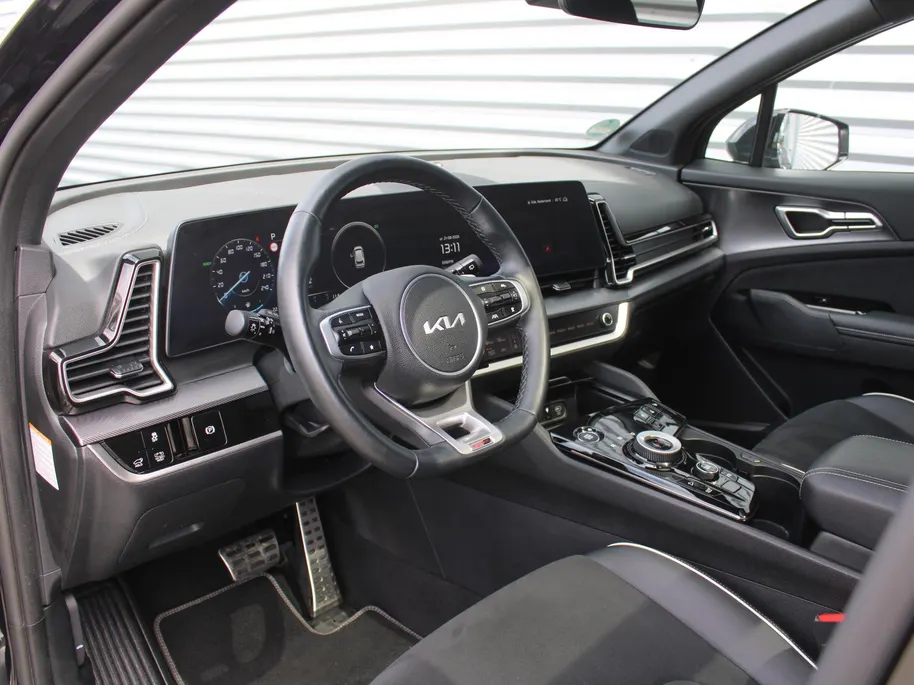 Kia Sportage 1.6 T-GDi Hybrid GT-Line | Stuur-/stoelverwarming | Elek. stoelverstelling + achterklep | Schuifdak | 18' LM | Cruise adapt. | Camera |