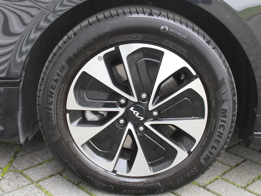 Kia Ceed Sportswagon 1.0 T-GDi MHEV Design Edition | Stuur-/stoelverwarming | Cruise adapt. | Camera | 16' LM | Dodehoekdetectie | JBL audio | LED |