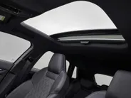 Audi A3 Sportback 45 TFSI e S edition Competition Panoramadak · SONOS Sound System · 19'' lichtmetalen velgen · Sportstoelen alcantara · MEGA Sale