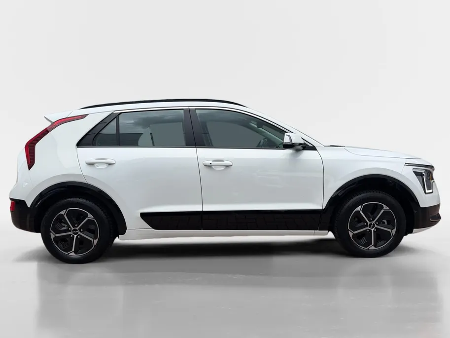 Kia Niro 1.6 GDi Hybrid DynamicLine | Zeer nette auto | 1e Eigenaar | Fabrieksgarantie | Trekhaak | Apple CarPlay & Android Auto | Navigatie |