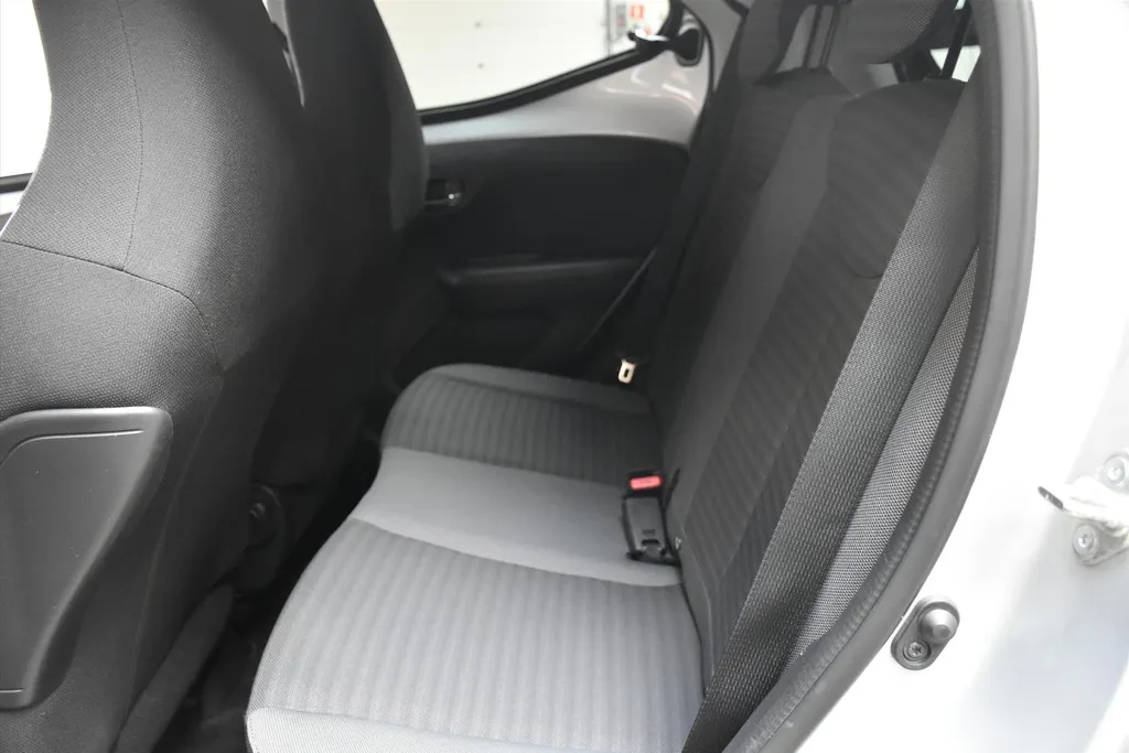 Toyota Aygo 1.0 VVT-i X First I Apple Carplay - Android Auto