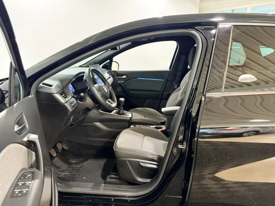 Renault Captur 90PK TCe Techno | Schuif/Kantel Dak | Navi | Camera | Digital Cockpit | Parkeersensoren | Climate Control | Cruise Control | Full LED | Lichtmetalen Velgen |