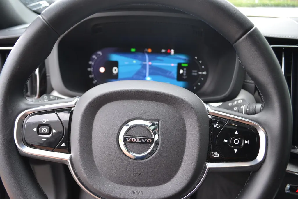 Volvo XC60 T8 PLUG-IN HYBRID AWD ULTIMATE