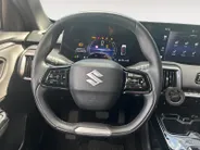 Suzuki e Vitara Style 61 kWh | Apple Carplay/Android Auto | electronic climate controle | 360 Parkeercamera | Panorama dak | Stoelverwarming |
