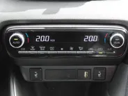 Mazda 2 Hybrid 1.5 Agile | Comfort pakket | 15' LM | Stoelverwarming | Apple Carplay/Android Auto |