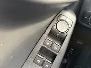 Ford Fiesta 1.0 EcoBoost Hybrid Titanium 125PK | 1e Eigenaar | NL-Auto | Apple Carplay / Android Auto | Parkeersensoren | Cruise Control | Climate Control