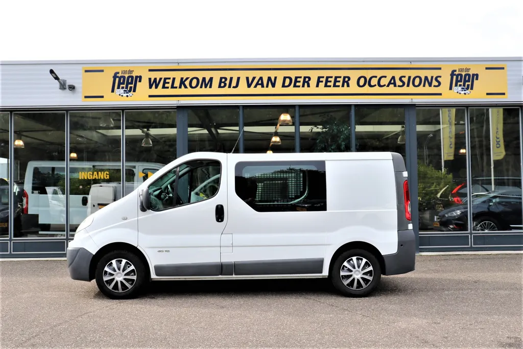 Renault Trafic 2.0 dCi T27 L1H1 Aangepast voor Rolstoelvervoer | | Automaat | Aanpassing voor rolstoelvervoer |