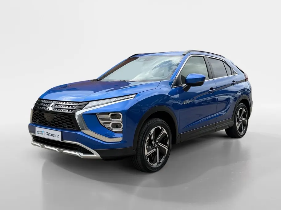 Mitsubishi Eclipse Cross 2.4 PHEV Intense+ | Stoel- en stuurverwarming | Elektrisch verstelbare stoelen | Trekhaak | Achteruitrijcamera | Parkeersensoren voor- en achter | Navi | Climate Control