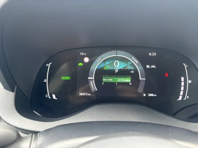 Toyota Yaris Cross 1.5 Hybrid 115 Dynamic | Blindspot | Parkeersensoren V+A