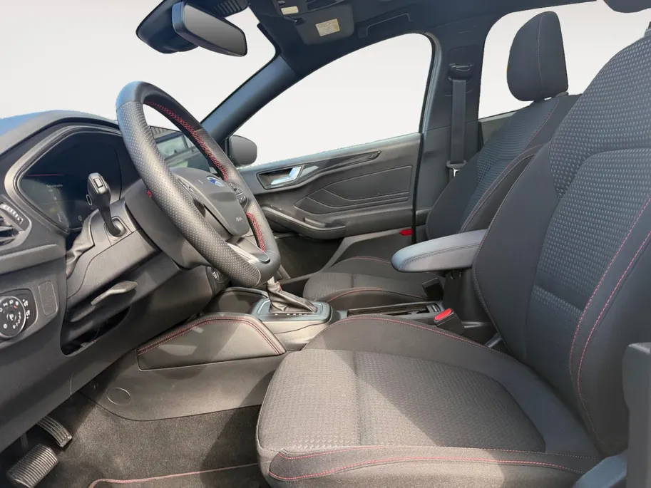 Ford Focus Wagon 1.0 EcoBoost Hybrid ST Line X | Automaat | Pano dak | BLIS | Adapt. Cruise control | Winter pack | Draadloos opladen mobiel | Parkeersensoren voor en achter | Achteruitrijcamera | B&O audio | Bovag garantie |
