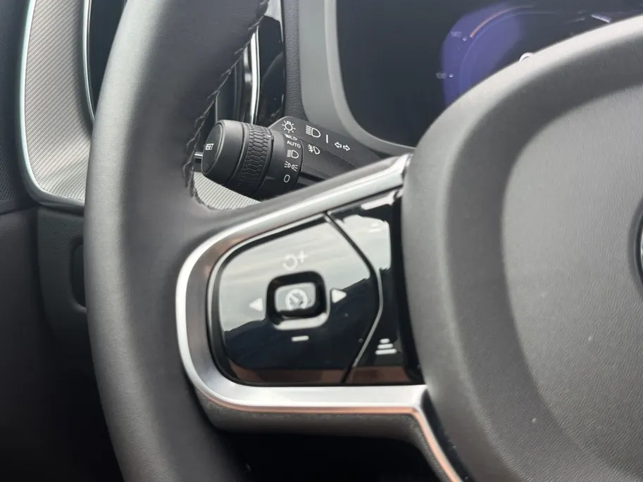 Volvo XC60 2.0 T8 AWD+ Black Edition | panoramadak | Harmann Kardan
