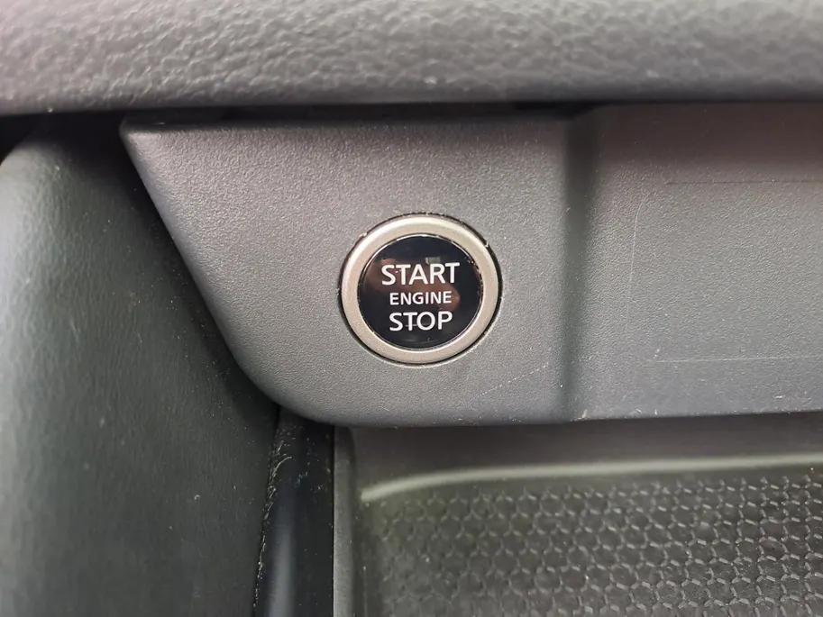 Nissan QASHQAI 1.3 MHEV Xtronic N-Connecta | Apple Carplay/Android Auto | Navi | 360 Camera | Automaat | Pano Dak | Cruise control adaptief