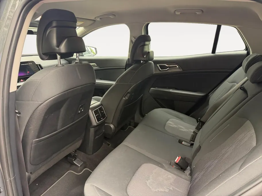 Kia Sportage 1.6 T-GDi MHEV DynamicLine | Navigatie | Climate control | Parkeer camera achter | LM-Velgen