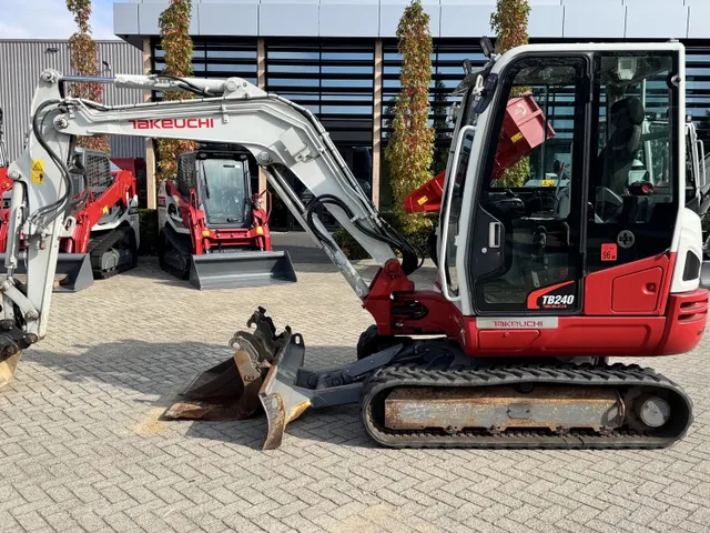 Takeuchi TB240