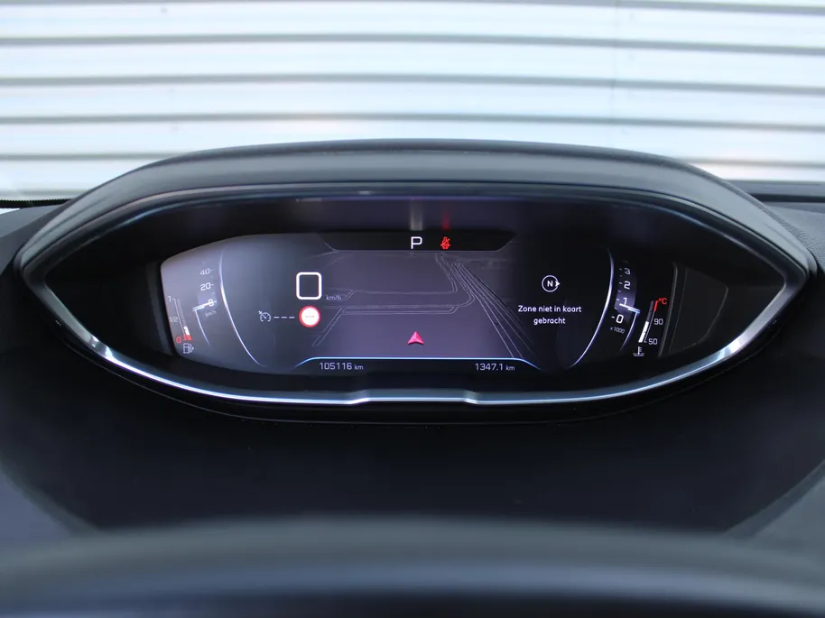 Peugeot 3008 1.6 e-THP Allure | Trekhaak | Navi | Elektr. achterklep | Camera | Apple Carplay/Android Auto | Cruise | 18' LM | All seasons |