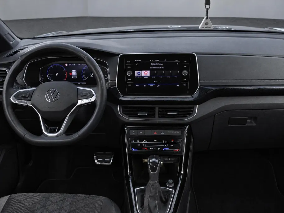 Volkswagen T-Cross 1.0TSI/116PK R-Line · Apple/Android Car Play · Camera + Parkeersensoren · Dodehoeksensor · Garantie t/m 24-02-2028