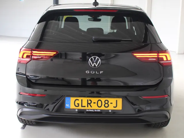 Volkswagen Golf 1.5 TSI Life Edition Apple Carplay | Climate Control | Parkeercamera | 4-seizoenenbanden