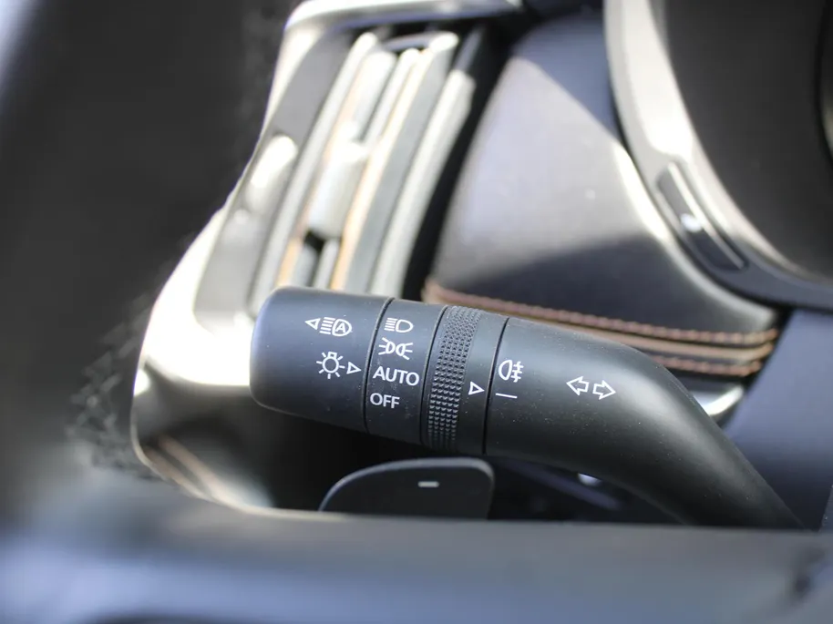 Mazda CX-80 2.5 e-SkyActiv PHEV Homura Plus | Stuur-/stoelverwarming+ventilatie | Schuifdak | Leer | HUD | Elek. stuur-/stoelverstelling | Camera rondom | 20' LM |