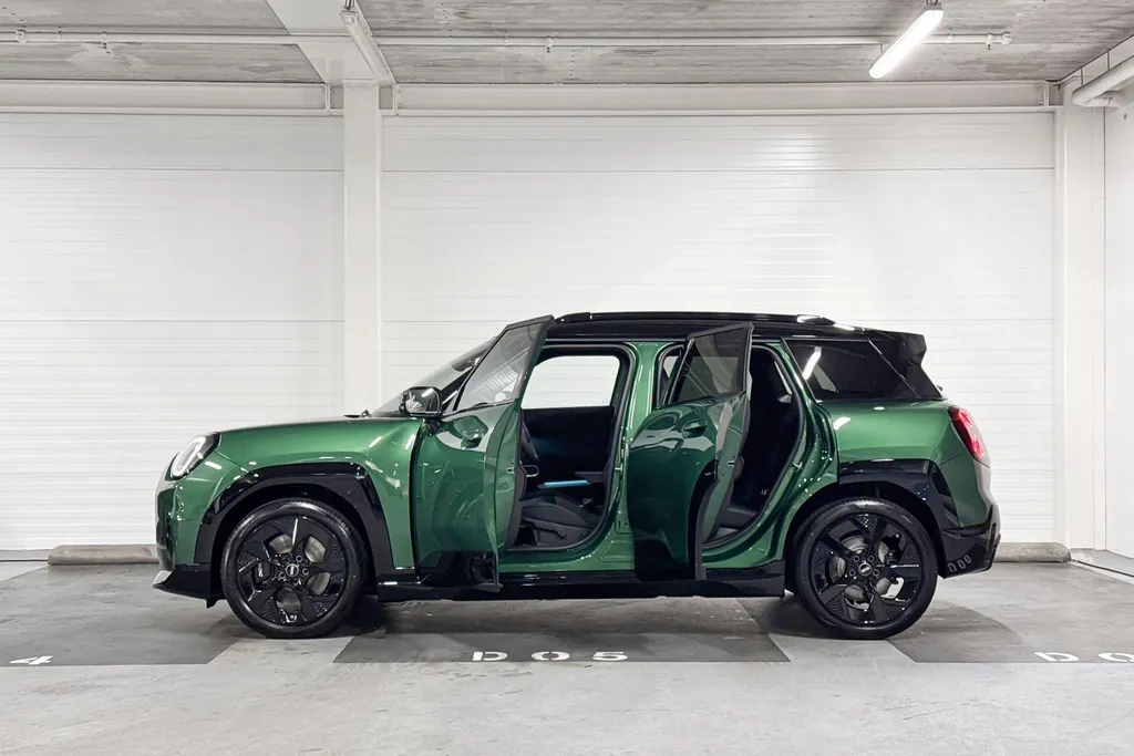MINI Aceman E John Cooper Works L