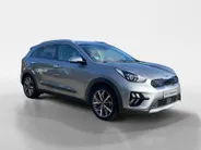Kia Niro 1.6 GDi Hybrid DynamicPlusLine | Climate control | Navigatie | Parkeercamera | Trekhaak | Stoel en stuurverwarming | Keyless |