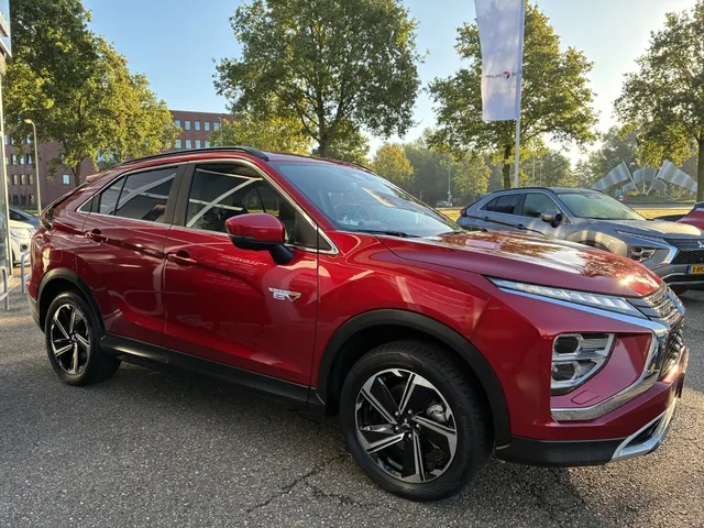 Mitsubishi Eclipse Cross 2.4 PHEV First Ed.