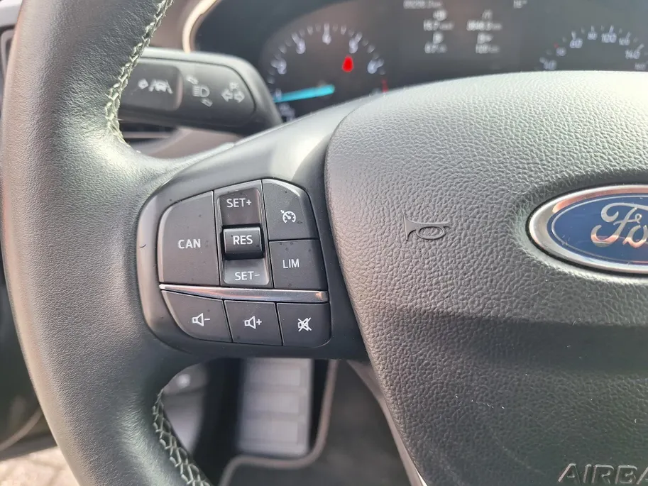 Ford Focus Wagon 1.0 EcoBoost Titanium Business