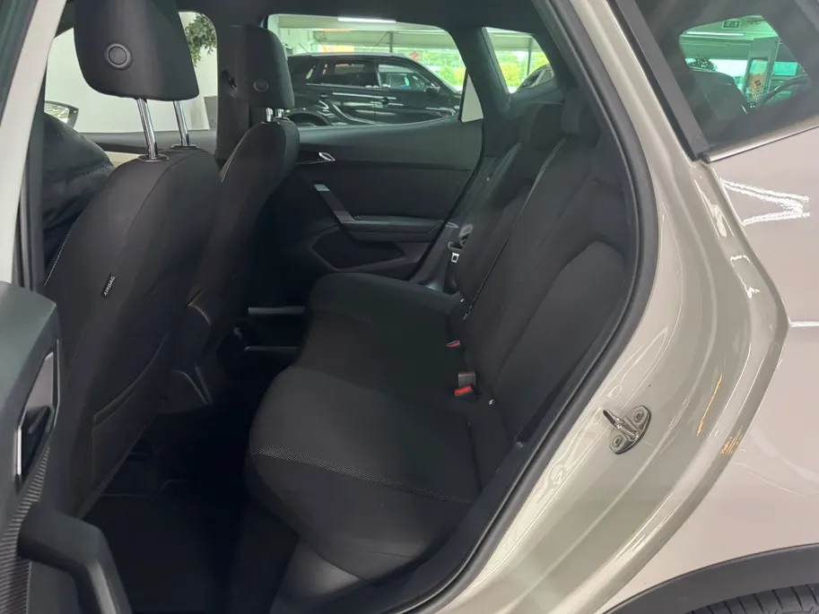 SEAT Arona 1.0 TSI Xcellence Business Intense / Full led / Stoelverw. / Climate control /