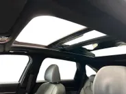 Kia Sorento 1.6 T-GDi Plug-in Hybrid 4WD DynamicPlusLine 7p | Apple Carplay / Android Auto | Navigatiesysteem | Licht + Regensensor | Stoel + Stuurverwarming | Elektrisch Verstelbare Bestuurdersstoel | Elektrisch Bedienbaar Schuif / Kanteldak | Elektrisch bedienbare 