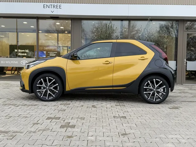 Toyota Aygo X Hybrid 115 GR Sport | PDC V/A | Stoelverwarm. | Camera |