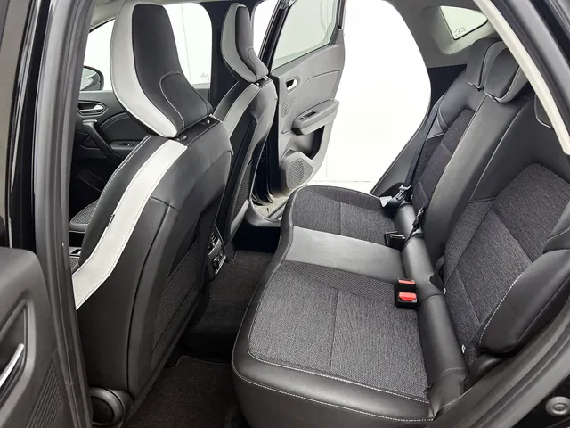 Renault Captur E-Tech full hybrid 145PK Techno | CAMERA | NAVI GROOT | STOELVERWARMING | KEYLESS
