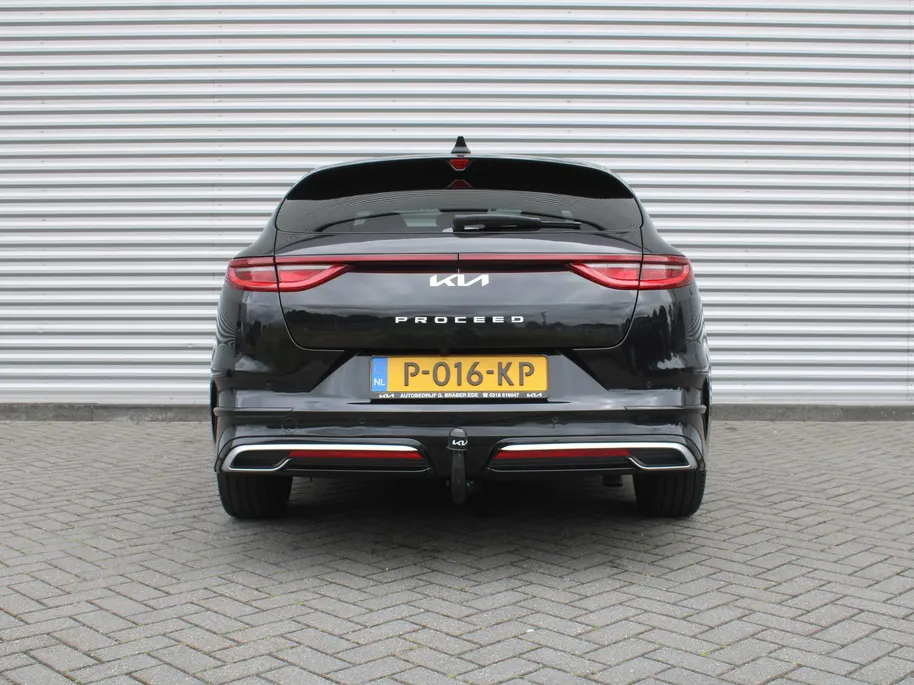 Kia ProCeed 1.5 T-GDi GT-Line | Trekhaak | Schuifdak | Stuur-/stoelverwarming | Camera | Dodehoek detectie | Telefoonlader | Cruise adapt. | 17' LM | LED |