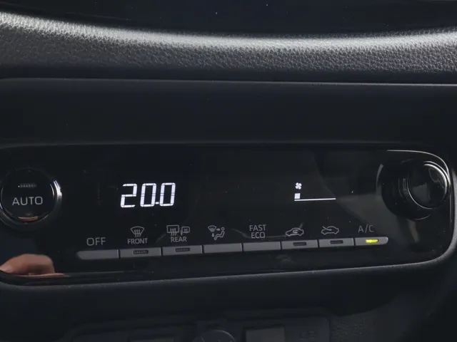 Toyota Aygo X Hybrid 115 pulse | V+A Parkeersensoren | Apple/Anrdoid Carplay |