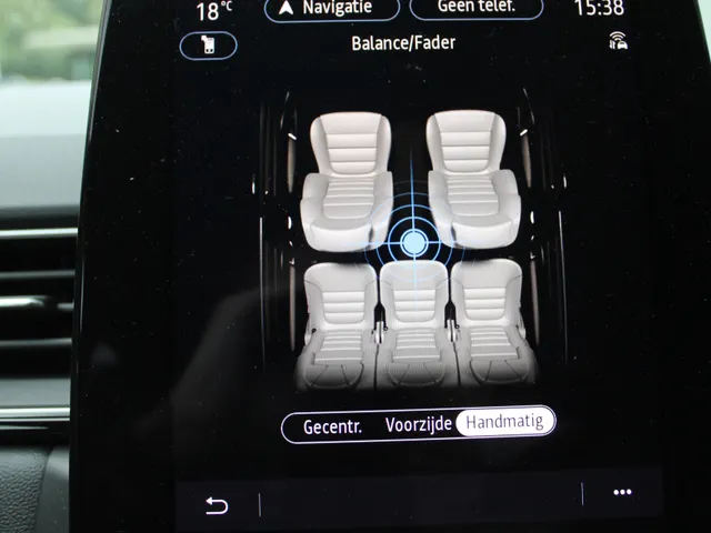 Renault Captur 1.3 TCe 140 Rive Gauche | grootscherm | achteruitrijcamera | navigatie