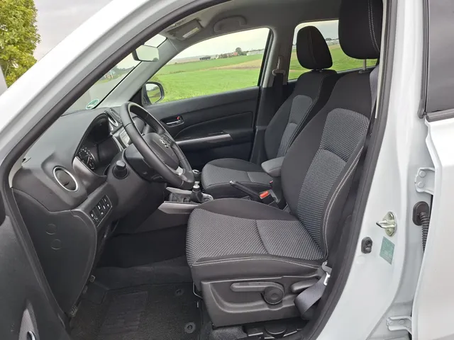 Suzuki Vitara 1.4 Boosterjet Smart Hybrid Select CLIMA | CRUISE | rijklaarprijs!!