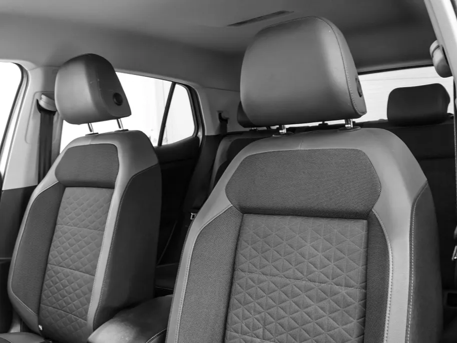 Volkswagen T-Cross 1.0 TSI 110pk DSG Style · Camera · Dodehoeksensor · Keyless · Stoelverwarming · ACC · 18'Velgen ·