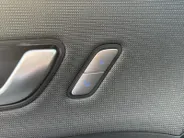 Hyundai Kona 1.6 GDI HEV Premium Sky | Schuif-/kantel dak | Navigatie | Apple Carplay/ Android Auto | Stoelventilatie | Stuur/ Stoelverwarming |