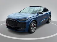 Audi Q6 e-tron 306pk Sportback S edition performance 100 kWh · SOH 97,5% · Panoramadak · 360 Camera · Wegklapbare Trekhaak · Bang & Olufsen · Leder · Warmtepomp · Head-Up · 20'' Inch · Garantie t/m 17-09-2030 of 100.000km