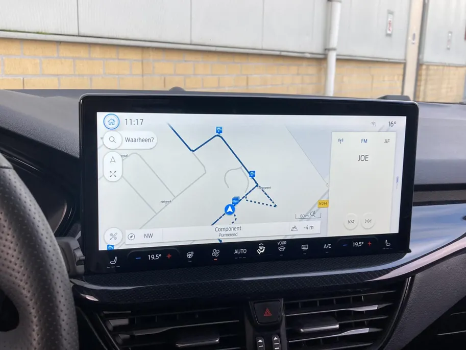 Ford Focus 1.0 EcoBoost Hybrid 125 pk ST Line Wagon Navigatie SYNC4 - Apple Carplay/ Android Auto - Winter Pack